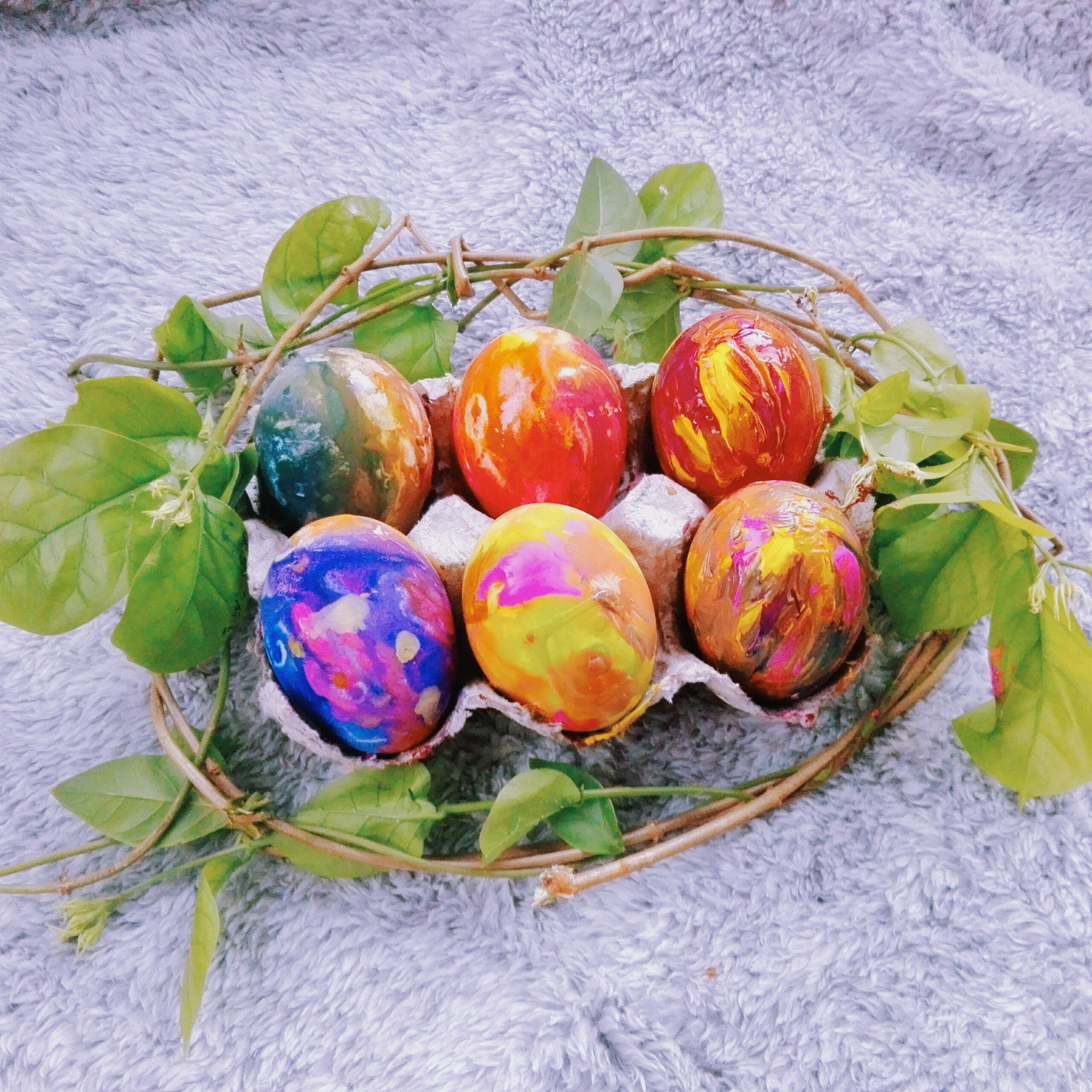 Vlog Episode 9: D.I.Y.  Abstract Painted inspired Easter Eggs