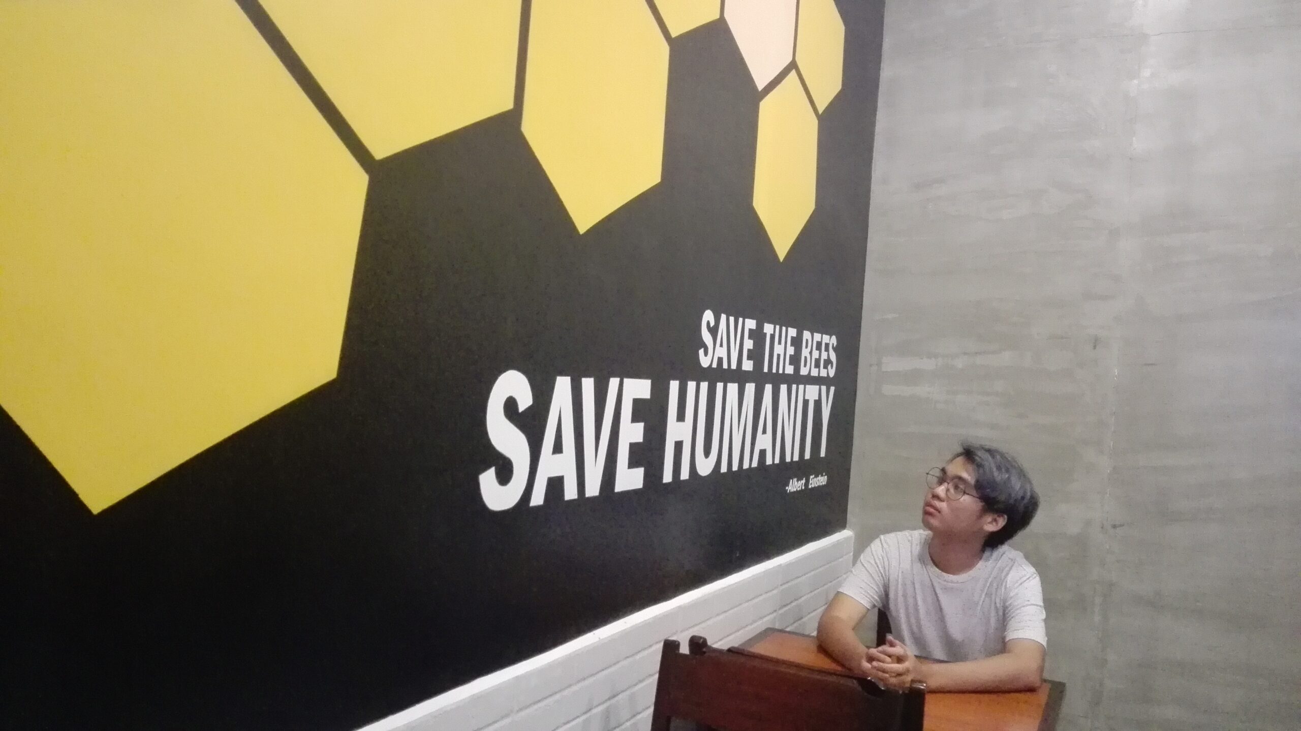 Vlog Episode 14: Purple Bee Shop and Café